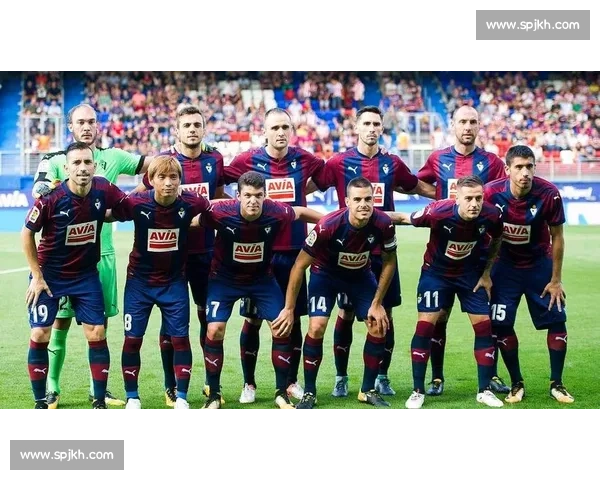 拜仁对阵尤文百年交锋史上的经典瞬间与恩怨传承欧陆赛场记忆全景